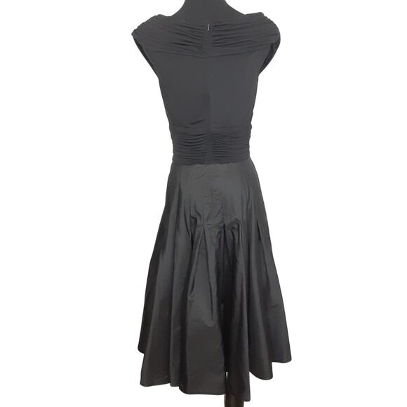 Tadashi Shoji Black Taffeta Pleated Fit and Flare Cocktail Dress Women 8 Holiday - Picture 3 of 14